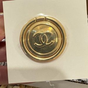 CHANEL pop socket. New.